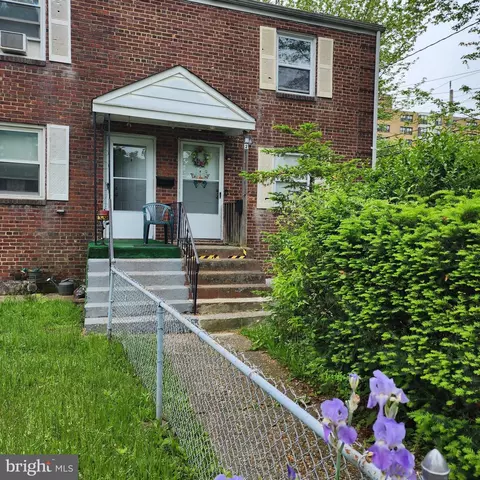 2 Nordacs St, Trenton, NJ 08618