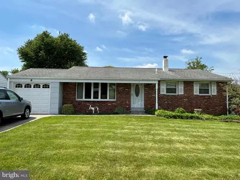 571 Yardville Hamilton Sq Rd, Hamilton, NJ 08691