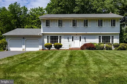 8 Park Hill Ter, Princeton Junction, NJ 08550