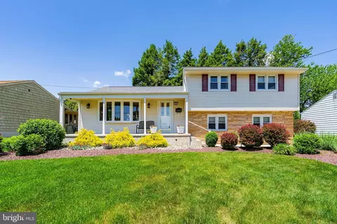 24 Jamaica Way, Hamilton, NJ 08610