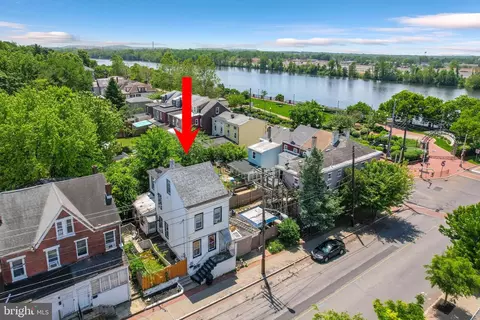 5 Lalor St, Trenton, NJ 08611