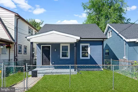 249 Lynwood Ave, Hamilton, NJ 08609