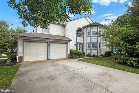 29 Endsleigh Pl, Robbinsville, NJ 08691