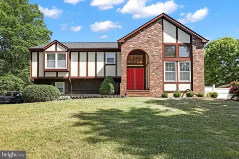 3 Kristin Way, Hamilton, NJ 08690