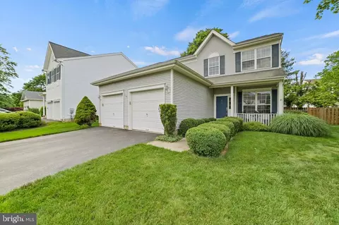 5 Fanning Way, Pennington, NJ 08534