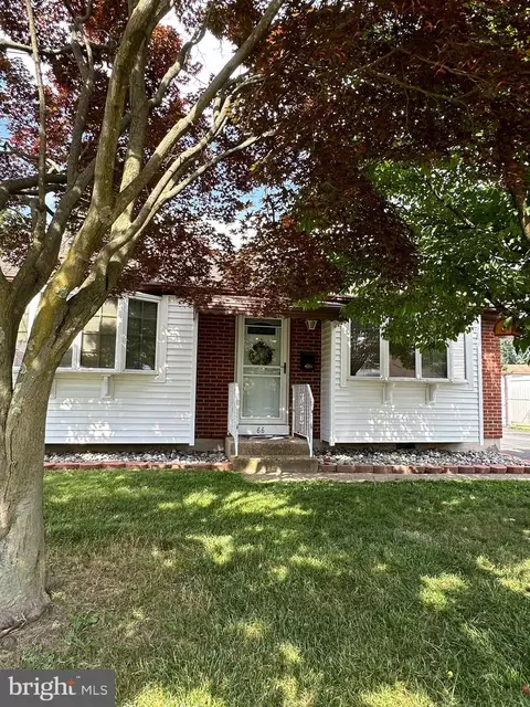 66 Gerard Rd, Hamilton, NJ 08620
