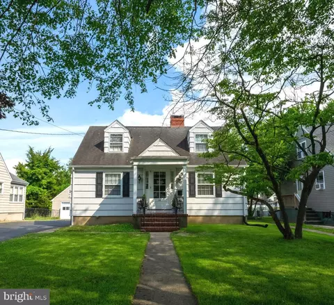 36 Rutledge Ave, Ewing, NJ 08618