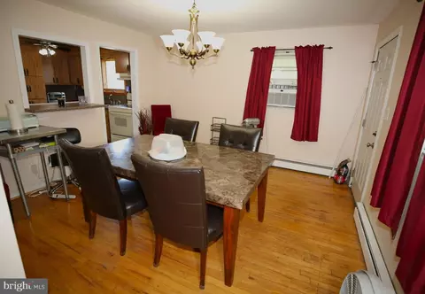 213 Upland, Ewing, NJ 08638 photo 9