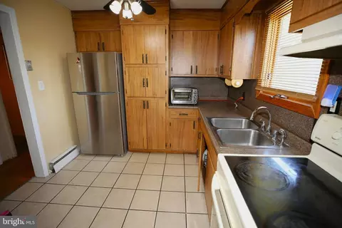 213 Upland, Ewing, NJ 08638 photo 8