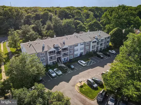65 Juniper Way, Hamilton, NJ 08619