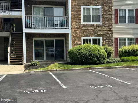 1 Holly Ct, Trenton, NJ 08619