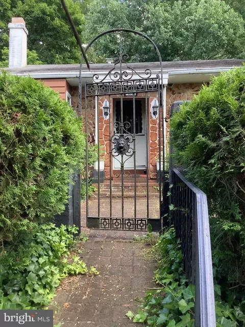 230 Clamer, Trenton, NJ 08628