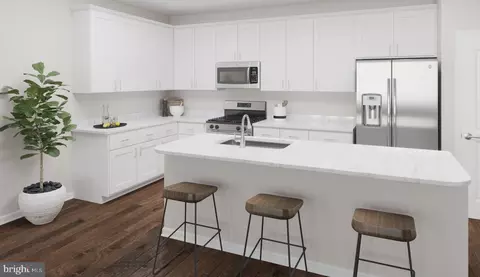 163 Stoutsburg Blvd, Pennington, NJ 08534