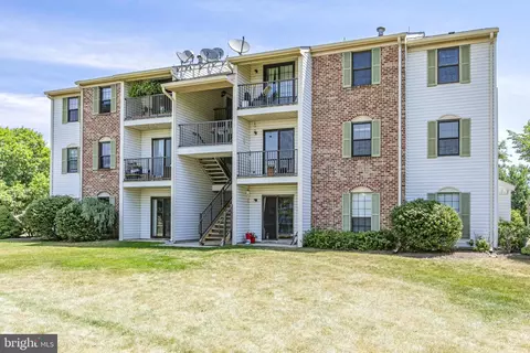 43 Poillon Ct, Lawrence Township, NJ 08648