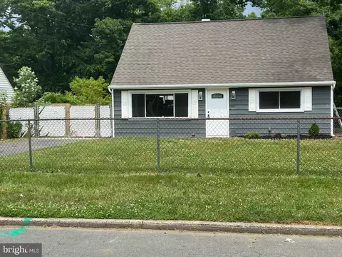 1004 Terrace Blvd, Ewing, NJ 08618