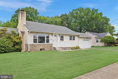 76 Wittenborn Ave, Hamilton, NJ 08619