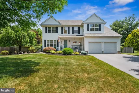 31 Amberfield Rd, Robbinsville, NJ 08691