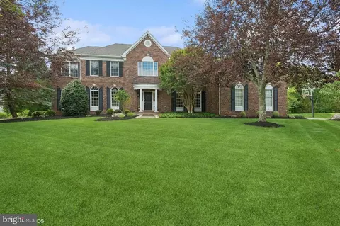 7 Bailey Dr, Princeton, NJ 08540