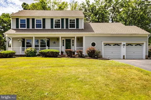 12 Elkshead Ter, Hamilton, NJ 08620