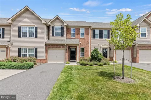 6 Sundance Dr, Hamilton, NJ 08619