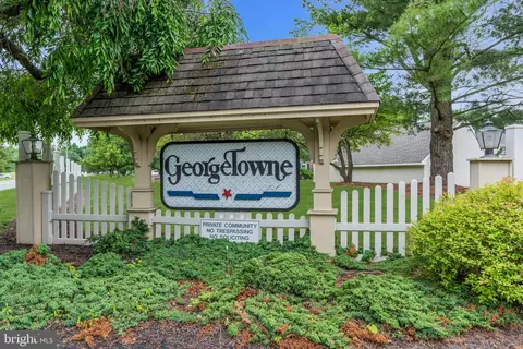 11 Hopkinson Ct, East Windsor, NJ 08520