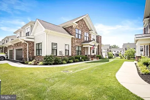 38 Birdie Way, Lawrence Township, NJ 08648