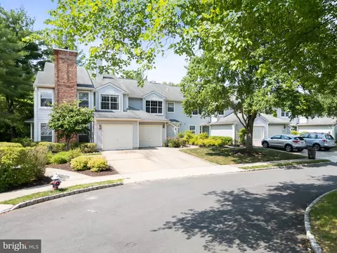 11 Aldgate Ct, Princeton, NJ 08540