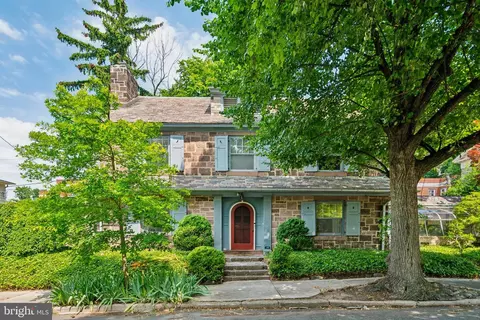 15 Richey Pl, Trenton, NJ 08618