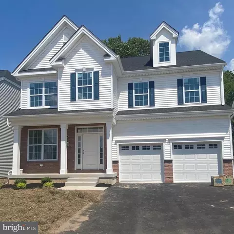 36 Misty Meadow Ln, Hamilton, NJ 08619