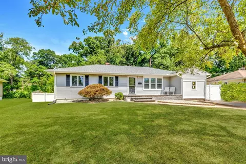 20 Shell Turn Turn, Hamilton, NJ 08690