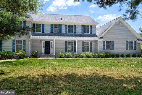 14 Taunton Ct, West Windsor, NJ 08550