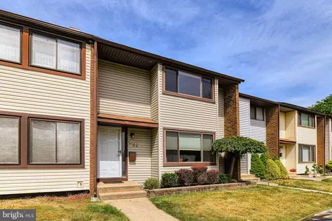 62 Covington Dr, East Windsor, NJ 08520