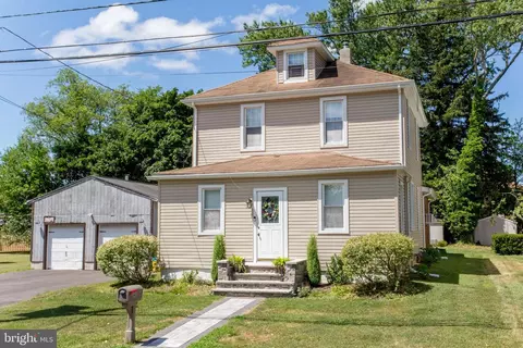 95 Louisiana Ave, Ewing, NJ 08628