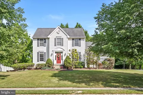 24 Wildflower Trl, Robbinsville, NJ 08691