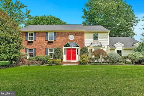 5 Gambrel Cir, Princeton Junction, NJ 08550