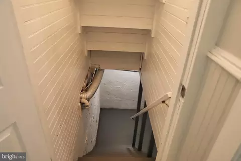 Entry Way - 2 Conover Ave, Trenton, NJ 08638 photo 11 of 13