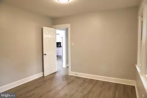 Entry Way - 2 Conover Ave, Trenton, NJ 08638 photo 6 of 13
