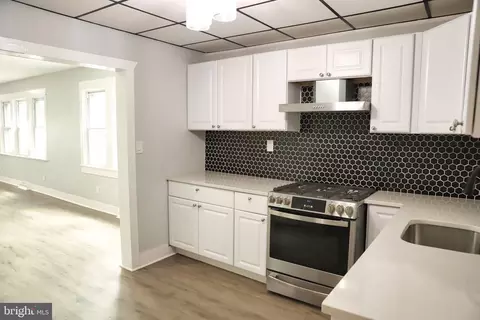 Entry Way - 2 Conover Ave, Trenton, NJ 08638 photo 8 of 13