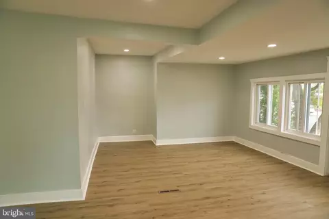 Living - 2 Conover Ave, Trenton, NJ 08638 photo 3 of 4