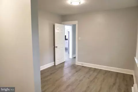 Entry Way - 2 Conover Ave, Trenton, NJ 08638 photo 5 of 13