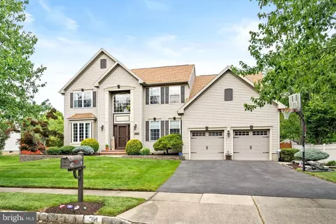 34 Wendover Rd, East Windsor, NJ 08520