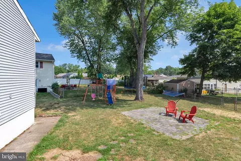 Exterior - 8 Phaeton Dr, Hamilton, NJ 08690 photo 6 of 9