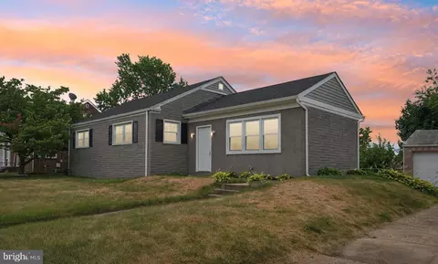 339 Woolsey St, Hamilton, NJ 08610