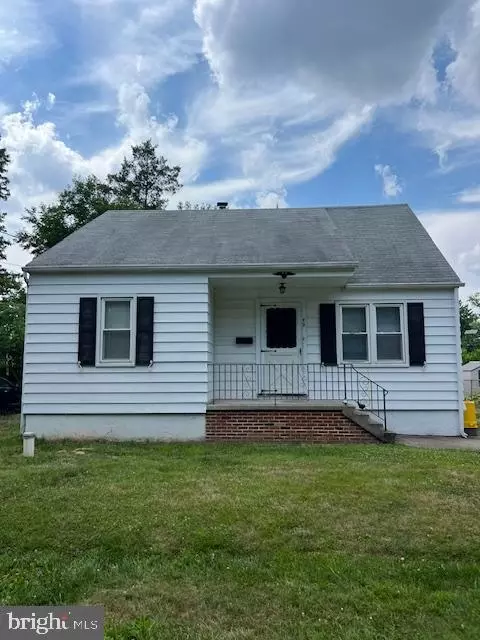 42 Ardsley Ave, Ewing, NJ 08638