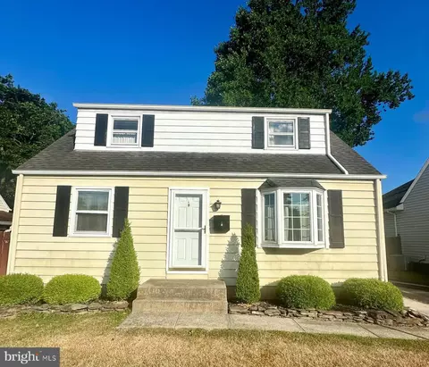7 Pettyridge Rd, Hamilton, NJ 08620