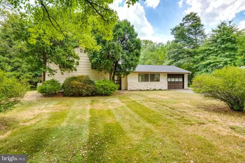 16 Brooktree, East Windsor, NJ 08520