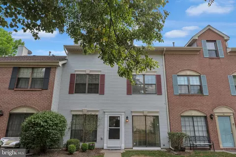 37 Oneill Ct, Lawrenceville, NJ 08648