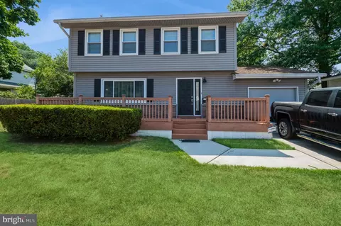 22 Churchill Ave, Hamilton, NJ 08610