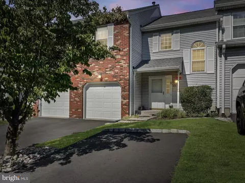 23 Heritage Ct, Trenton, NJ 08628