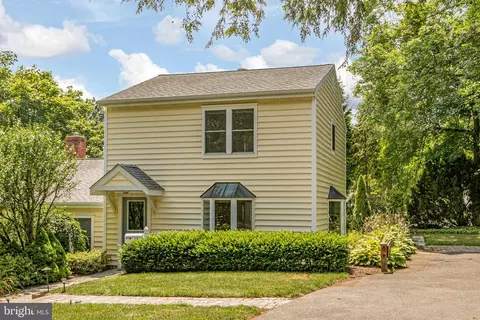 22 Hamilton Ave, Princeton, NJ 08540